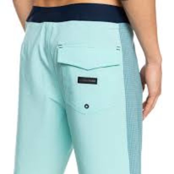 NWT!! Quiksilver Highlite Arch 19" Mens Boardshorts Angel Blue Size 40 - Picture 7 of 10